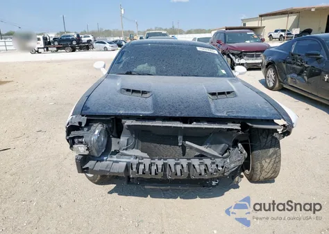 2018 Dodge Challenger R/T 392 из США, поврежденный, VIN 2C3CDZFJXJH154948